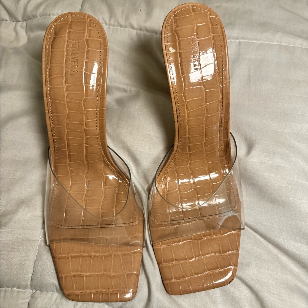 Forever21 heels size 10